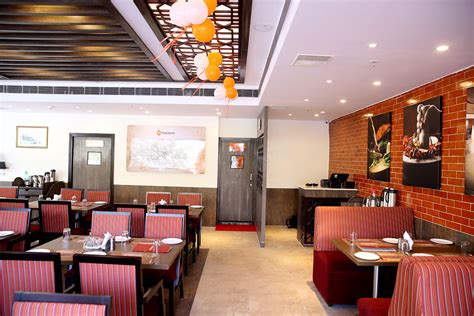 Paradise Restaurant Hyderabad | Biryani in Madhapur | Hotels in Madhapur