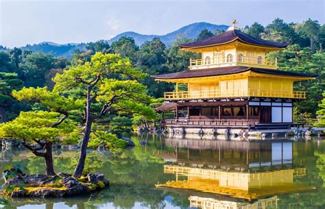 7 of the Most Famous Monuments In Japan | EnjoyTravel.com