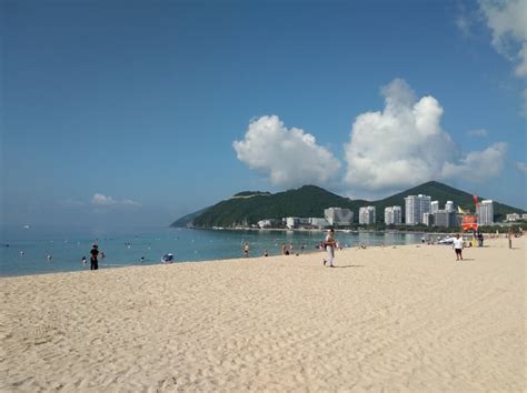 The ULTIMATE Guide to Sanya: This is China’s Top Beach Destination!