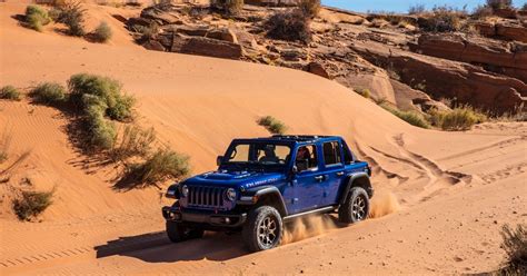 Jeep Wrangler vs. Jeep Wrangler Rubicon | Digital Trends