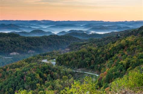 Understanding Appalachia Through the Web – Digital History Methods