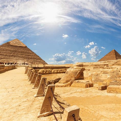 What are the Pyramids of Giza—and who built them?