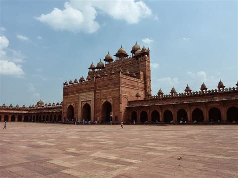 chronicles of a happy traveler: Fatehpur Sikri: A Unesco World Heritage Site Worth Visiting