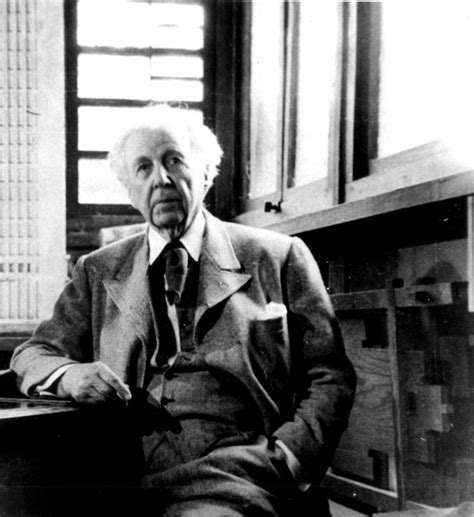 Frank Lloyd Wright | Architecture & Design Dictionary | Chicago ...