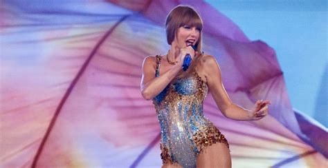 BC Lions giving away FREE tickets to Taylor Swift's Vancouver concert | Offside