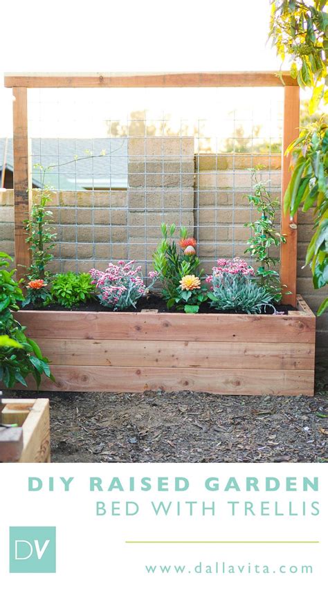 Building a Raised Planter Bed with a Trellis | DIY - Dalla Vita | Diy ...