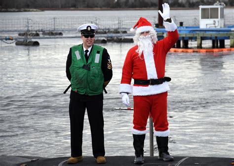 USS South Dakota Returns Home for the Holidays > U.S. Fleet Forces ...