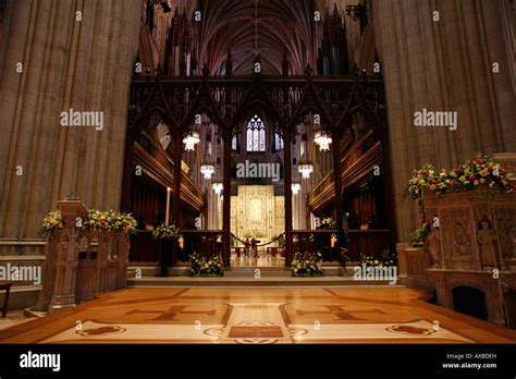 National cathedral interior washington hi-res stock photography and ...