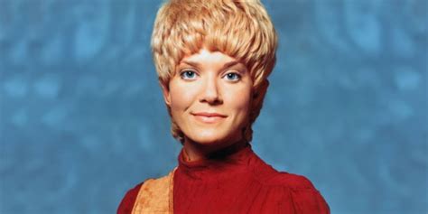 Star Trek: Why Did Voyager Get Rid Of Kes?