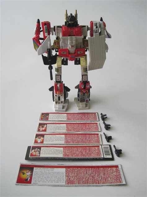 Transformers 1986 G1 Aerialbots Superion w/ Tech Spec