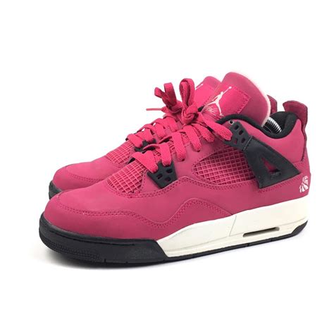 Air Jordan 4s PINK (Valentine’s day edition) Used... - Depop