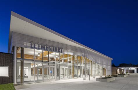 Wisner-Pilger Public School - BVH Architecture