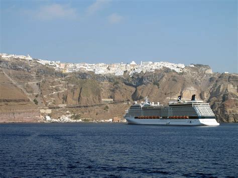 Total 34+ imagen santorini cruise port - fr.thptnganamst.edu.vn