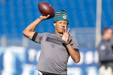 Jaguars Backup Quarterback Joshua Dobbs Is a NASA Rocket Scientist - InsideHook