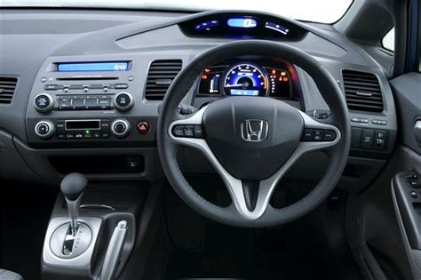 Honda Civic Hybrid 2006 - Car Review | Honest John