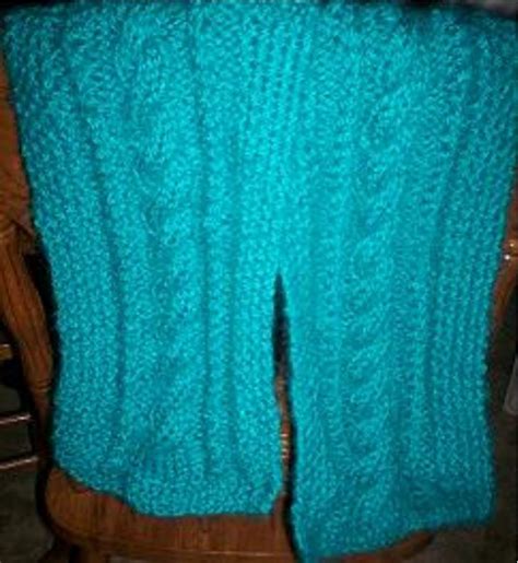 Beginner Cable Knit Scarf | AllFreeKnitting.com