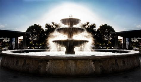 Water Fountain At Sun Set Photograph by Erik Clegg - Fine Art America