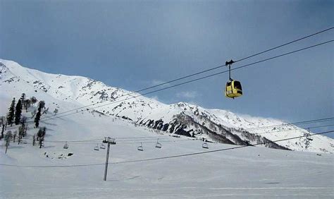 28 Best Places to visit in Gulmarg | Top Attractions & Sightseeing