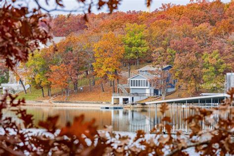 Overcast View of the Fall Color of a Hiking Trail in Lake of the Ozarks ...