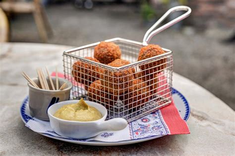 Dutch kroketten battle: this is the best kroket in Amsterdam