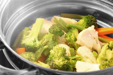 9 Simple Steps to Steam Vegetables in A Rice Cooker | Cooker Suggest