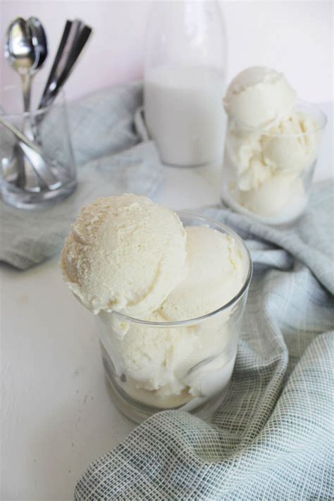 30+ Homemade Ice Cream Maker Recipes You'll Love - Homebody Eats