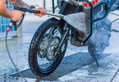 10 Important Bike maintenance tips - AUTOMOBILE HIVE