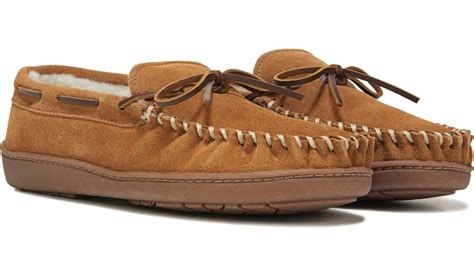 Minnetonka Moccasin Men's Mankato Trapper II Slipper | Famous Footwear