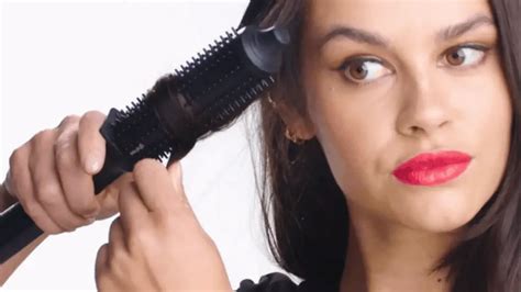 How to Use a Curling Brush — Simple & Easy Guide