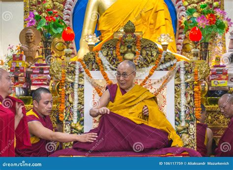 His Holiness the 14 Dalai Lama Tenzin Gyatso Gives Teachings in His ...