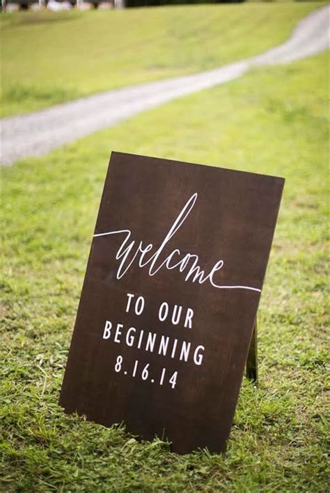 20+ Wedding Sign Ideas Your Wedding Guests Will Love