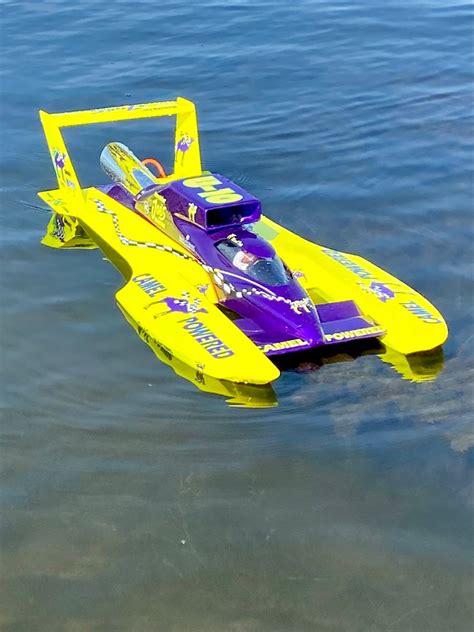 Pin on RC Hydroplanes | Hydroplane boats, Rc boats models, Drag boat racing