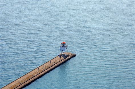 Two Harbors Breakwater Lighthouse in Two Harbors, MN, United States - lighthouse Reviews - Phone ...