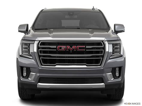 2023 GMC Yukon XL SLE: Price, Review, Photos (Canada) | Driving