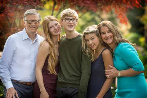 Bill and Melinda Gates announce they are getting divorced