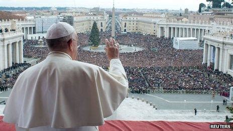 Pope Francis nearly triples Vatican City crowds in 2013 - BBC News