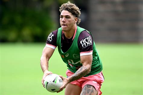 Broncos reveal injury issue for Reece Walsh - NRL News - Zero Tackle