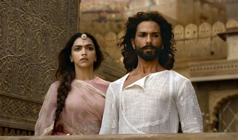 Deepika Padukone Shahid Kapoor PADMAVAT Movie Stills 7 : deepika padukone photos on Rediff Pages