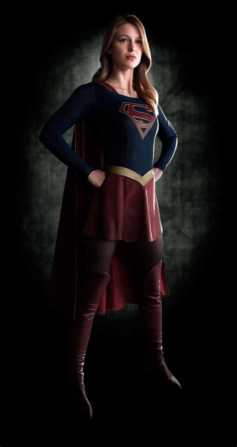 'Supergirl' debuts new costume -- what's different?