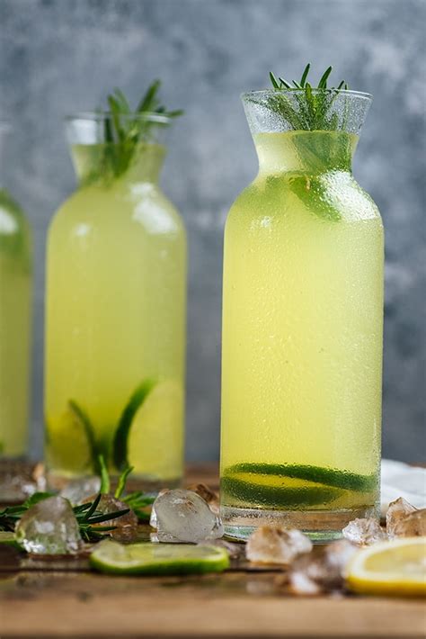 Rosemary Vodka Lemonade - Give Recipe