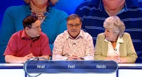 'Eggheads' star defended over quiz entry | British tv series, Quiz, British tv