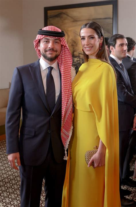 Smiling Queen Rania is a glam mother-of-the-groom for Crown Prince ...