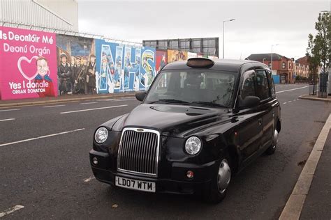 2023 Iconic Belfast Black Cab Tour provided by Hugh Jordan