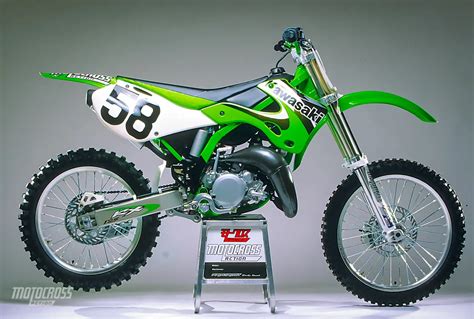 TWO-STROKE TUESDAY: COMPLETE TEST OF THE 2000 KAWASAKI KX125 - Motocross Action Magazine