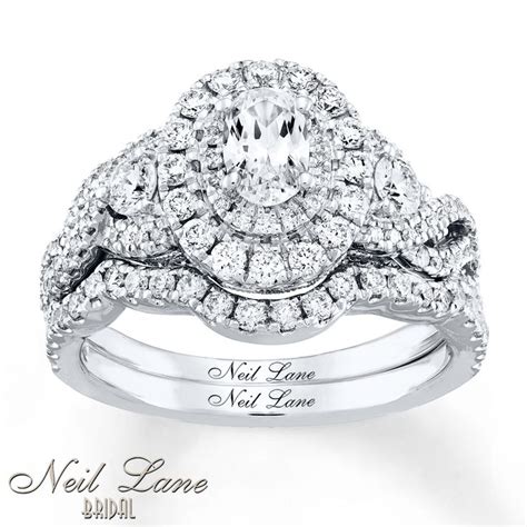 This fabulous engagement ring from the Neil Lane Bridal® collection ...