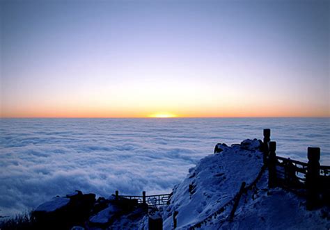 Mount Emei, Emei Shan, China Mt. Emei Guide