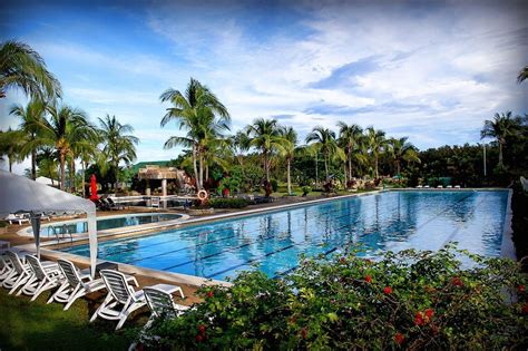 Book Fort Ilocandia Resort Hotel in Laoag | Hotels.com