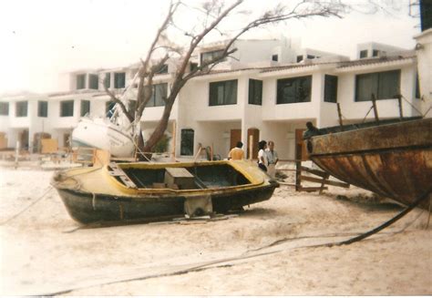 Hurricane Gilbert 1988: The Aftermath in Photos | Hurricane gilbert, Hurricane, Yucatan peninsula