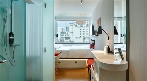 Art-covered Hotel in Miami Brickell District | citizenM