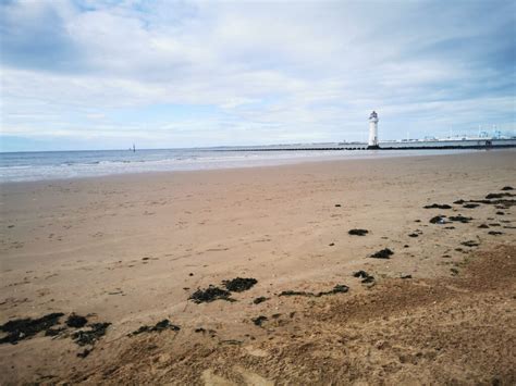 New Brighton Beach - Where To Go With Kids - Merseyside